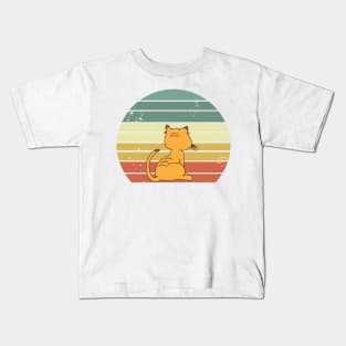 cat watching sunset retro Kids T-Shirt